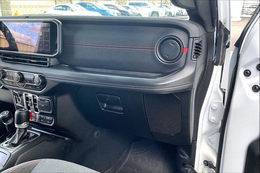 used 2025 Jeep Gladiator car, priced at $49,000