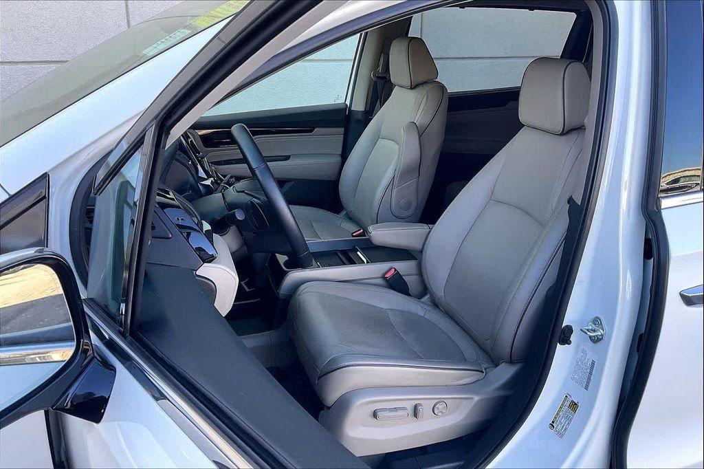 used 2022 Honda Odyssey car, priced at $38,000