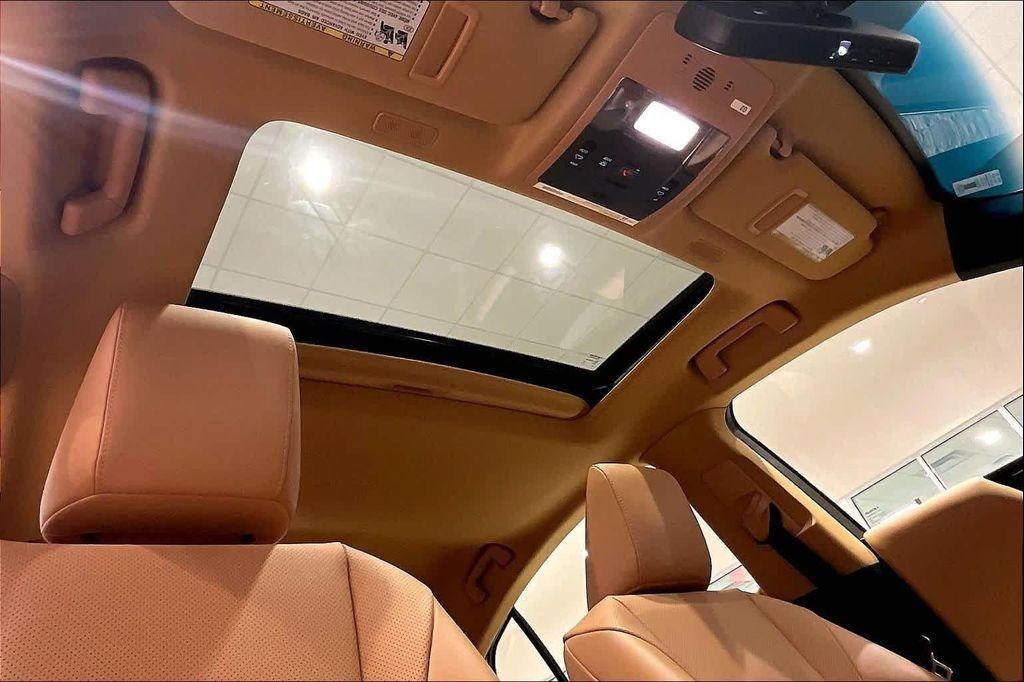 used 2025 Lexus ES 350 car, priced at $40,000