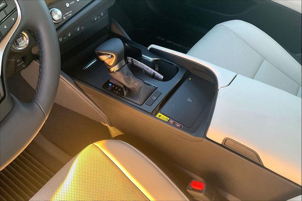 new 2025 Lexus ES 350 car, priced at $48,769