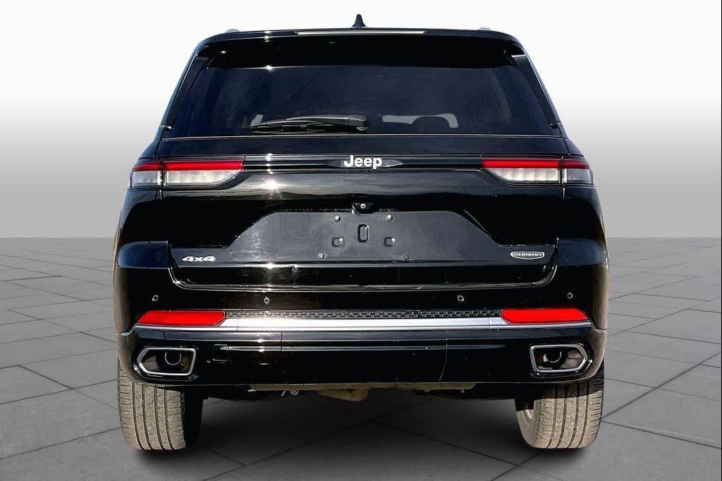used 2023 Jeep Grand Cherokee car, priced at $39,000