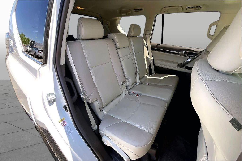 used 2019 Lexus GX 460 car, priced at $36,888