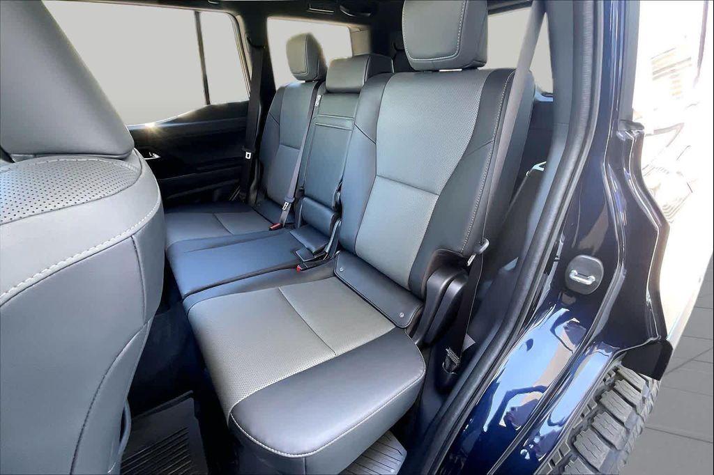 used 2025 Lexus GX 550 car, priced at $95,388