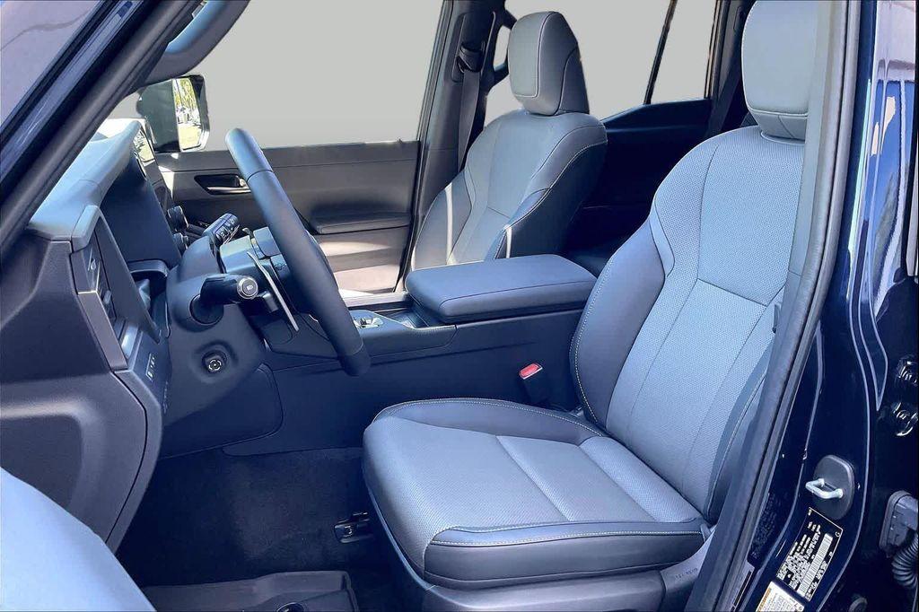 used 2025 Lexus GX 550 car, priced at $95,388