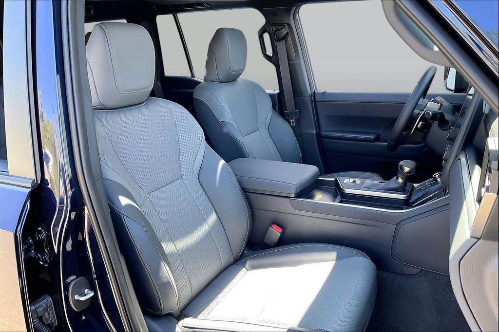 used 2025 Lexus GX 550 car, priced at $95,388