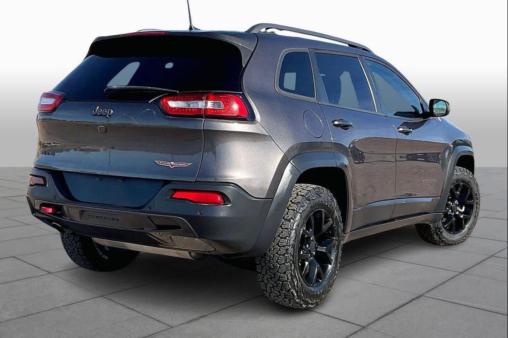 used 2018 Jeep Cherokee car, priced at $12,800