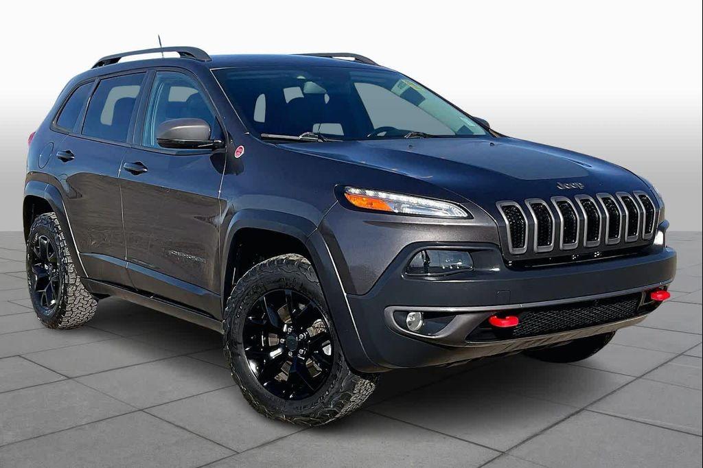 used 2018 Jeep Cherokee car, priced at $12,800