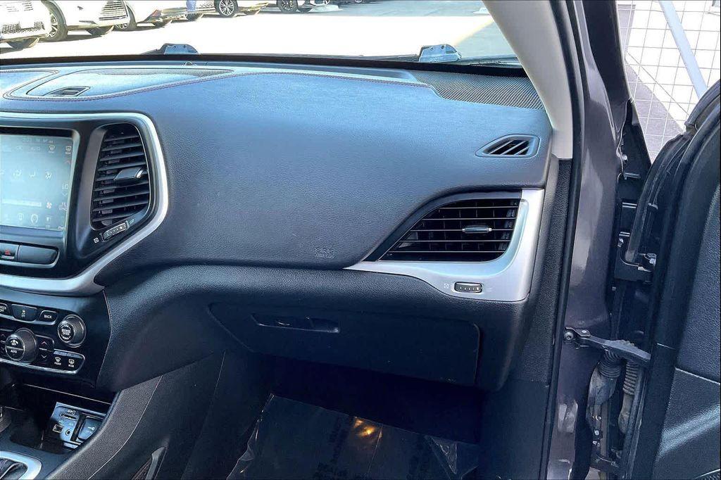 used 2018 Jeep Cherokee car, priced at $12,800