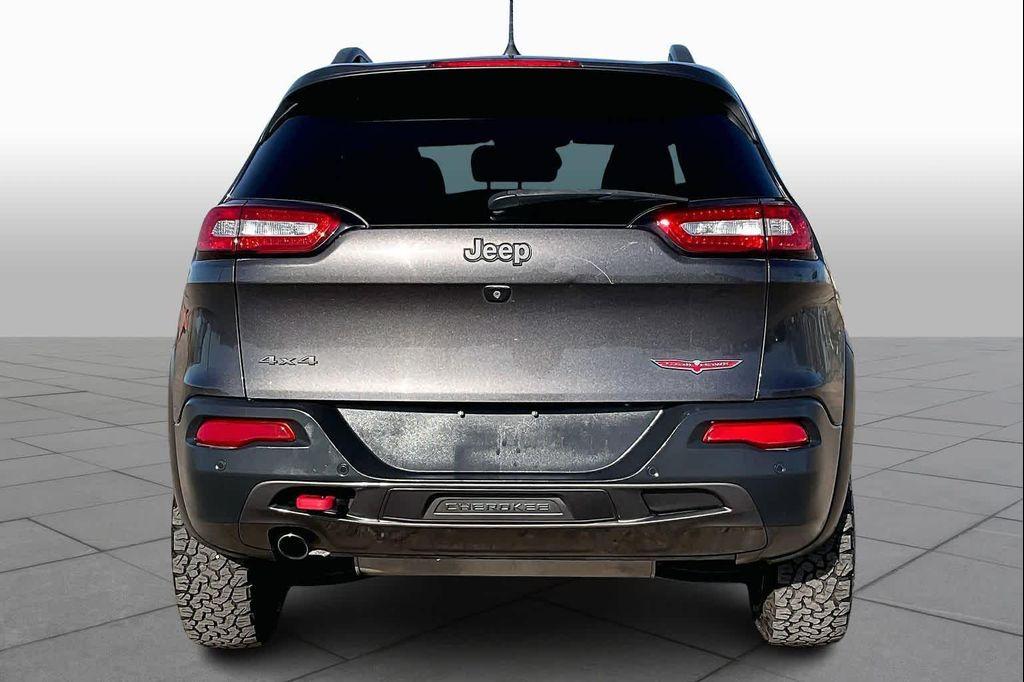 used 2018 Jeep Cherokee car, priced at $12,800