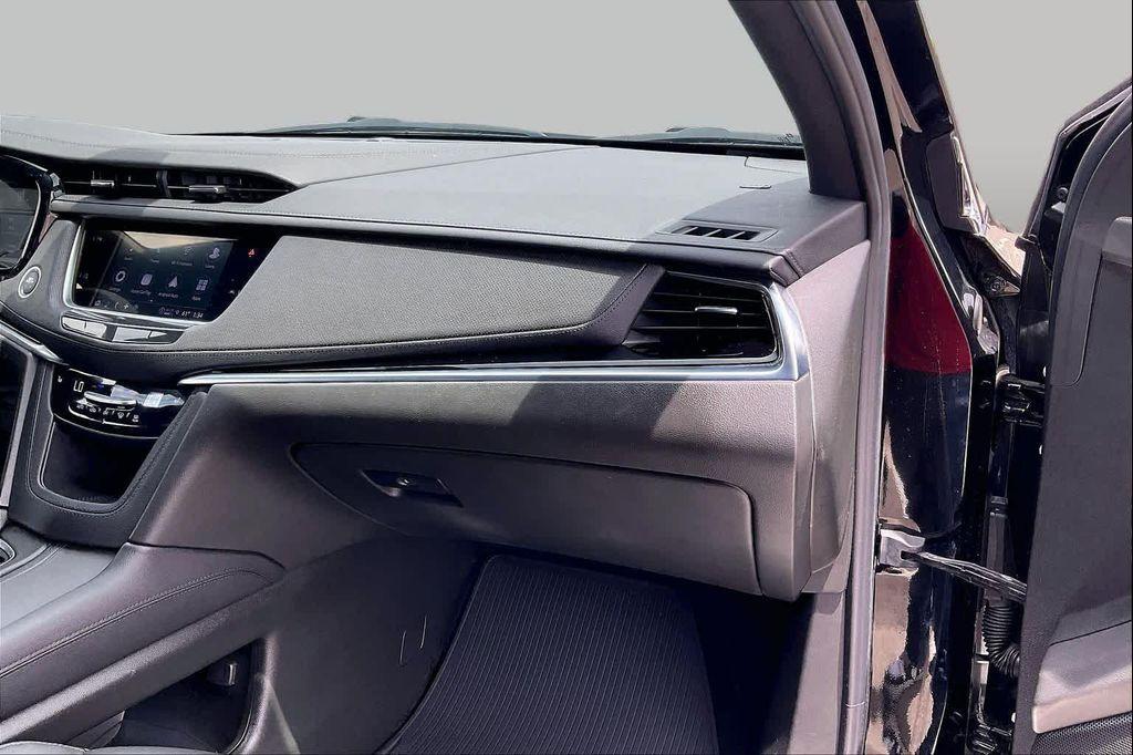 used 2025 Cadillac XT6 car, priced at $45,388