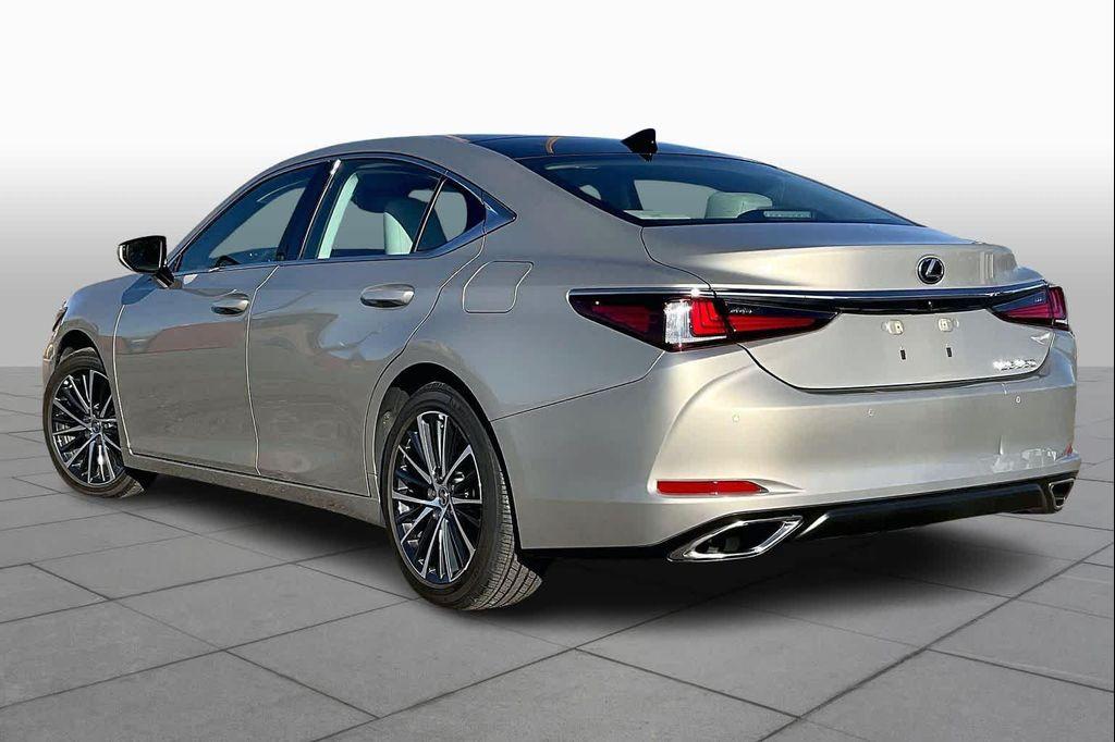 used 2024 Lexus ES 350 car, priced at $40,000