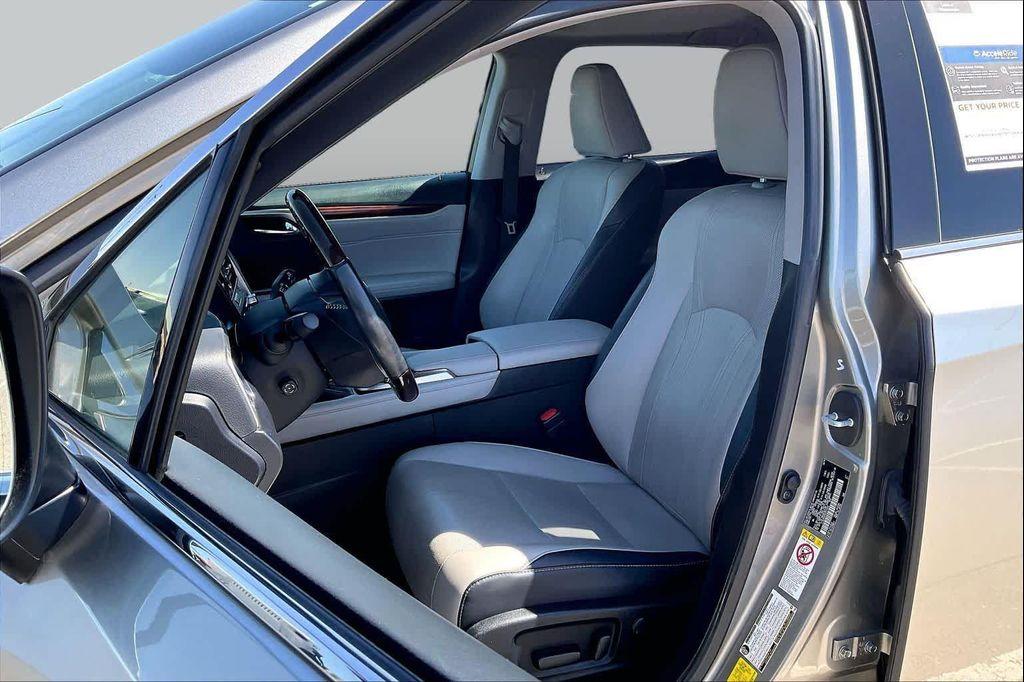 used 2019 Lexus RX 350L car, priced at $33,388