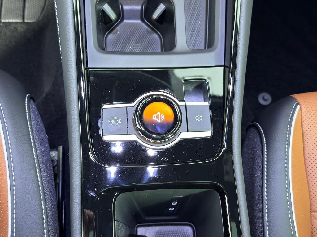 used 2025 Volkswagen Tiguan car, priced at $37,999