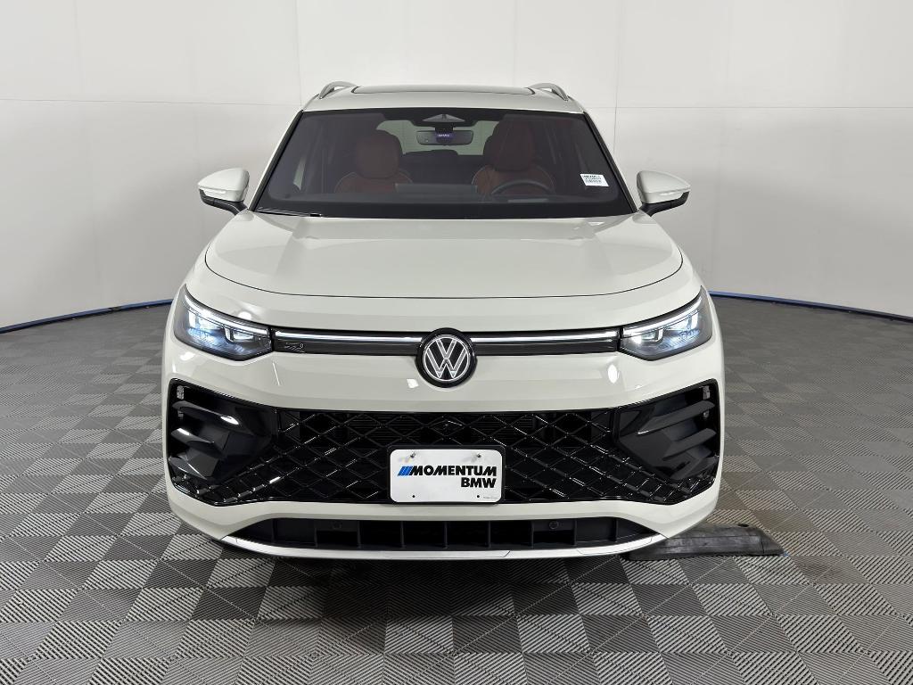 used 2025 Volkswagen Tiguan car, priced at $37,999