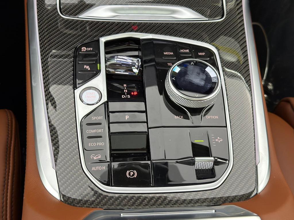 new 2026 BMW X7 car, priced at $125,125