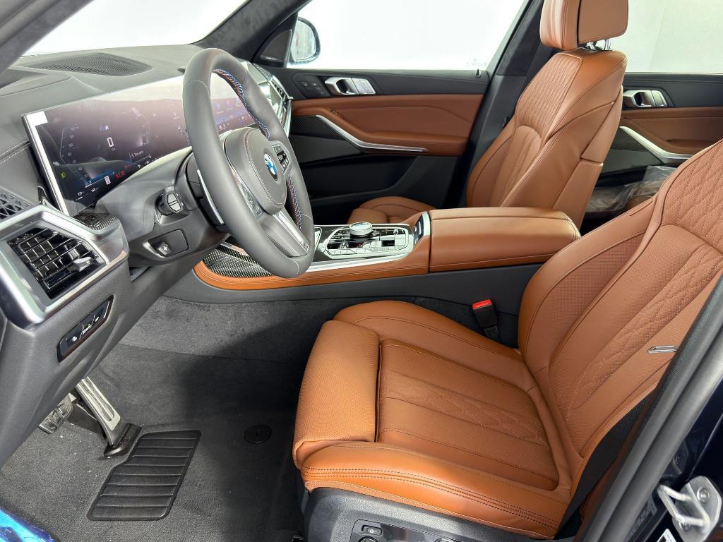 new 2026 BMW X7 car, priced at $125,125