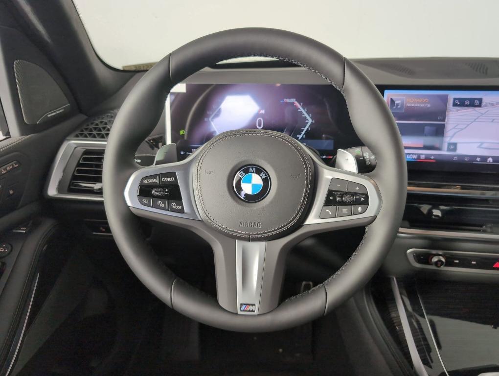 new 2026 BMW X7 car, priced at $93,490