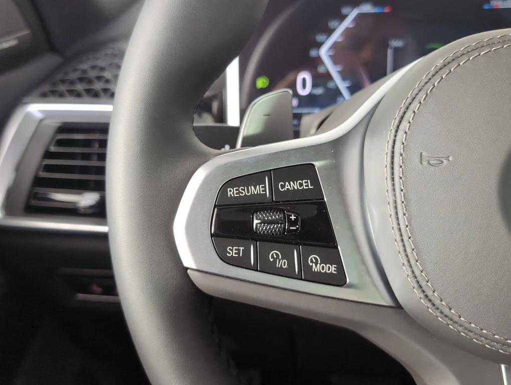 new 2026 BMW X7 car, priced at $93,490