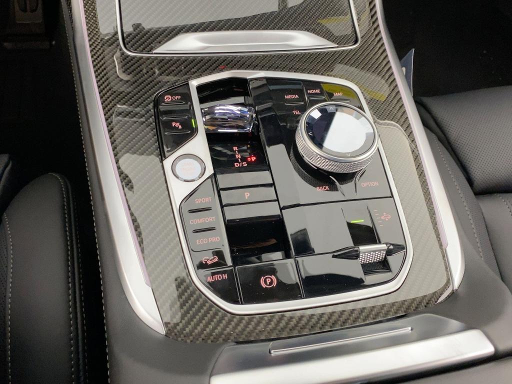 new 2026 BMW X7 car, priced at $123,460