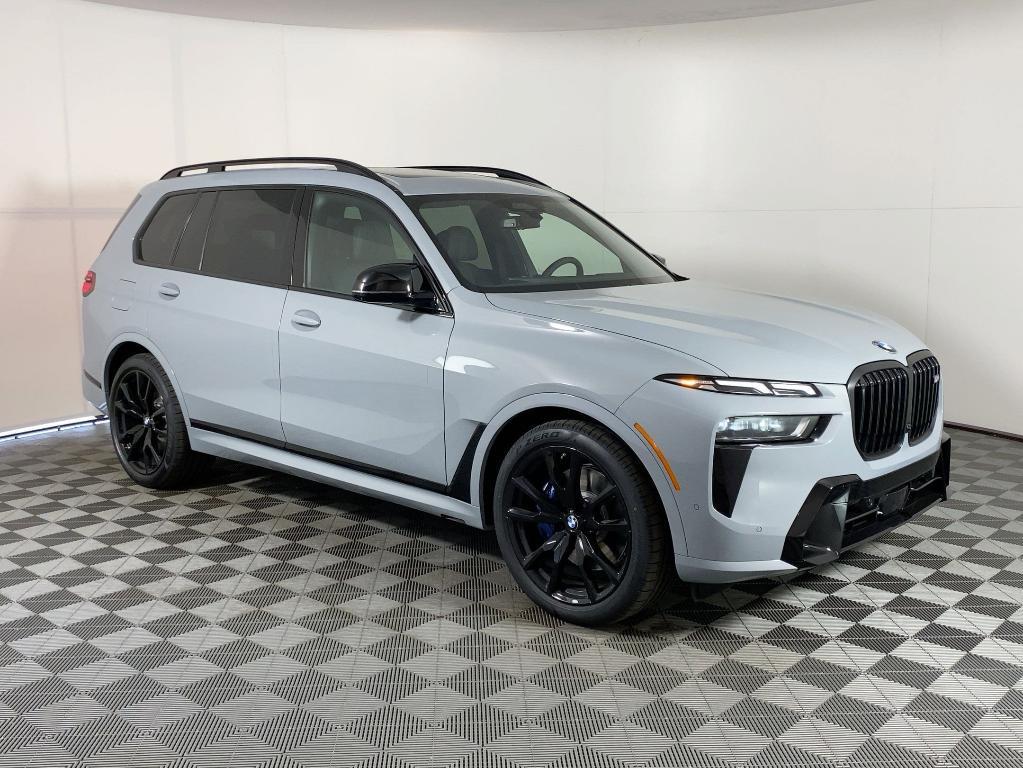 new 2026 BMW X7 car, priced at $123,460
