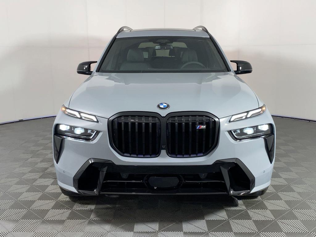 new 2026 BMW X7 car, priced at $123,460