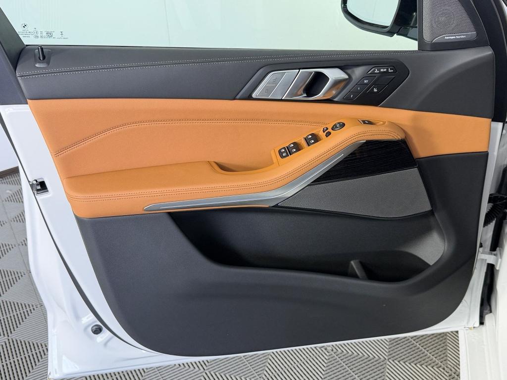 new 2027 BMW X7 car, priced at $99,145
