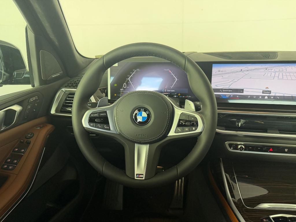 new 2027 BMW X7 car, priced at $106,360