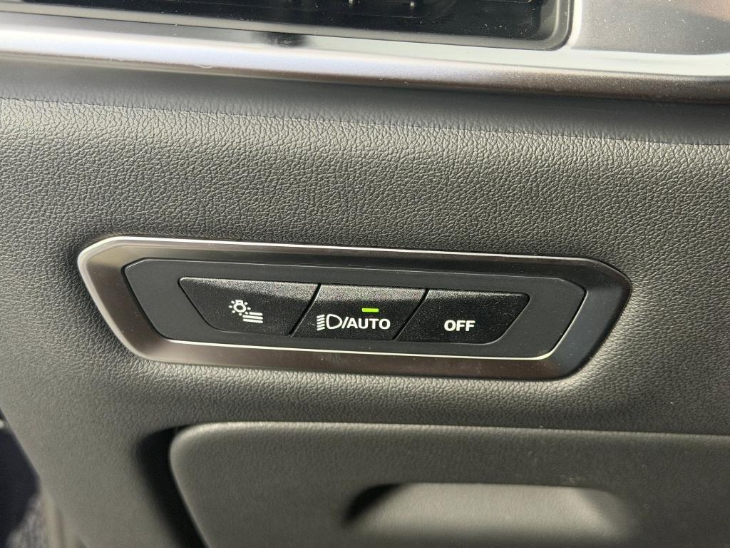new 2027 BMW X7 car, priced at $106,360