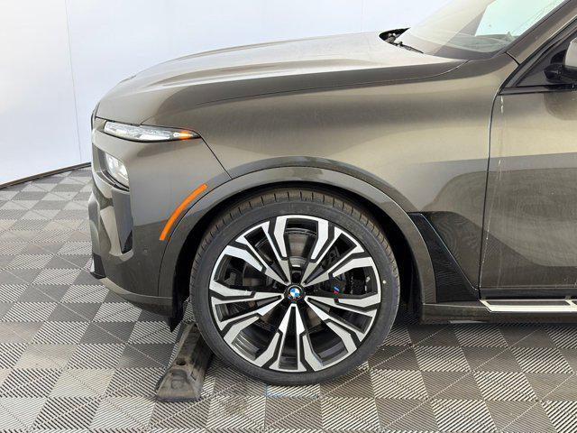 new 2026 BMW X7 car, priced at $106,765