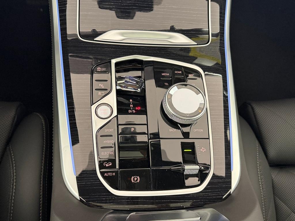 new 2026 BMW X5 PHEV car, priced at $93,275