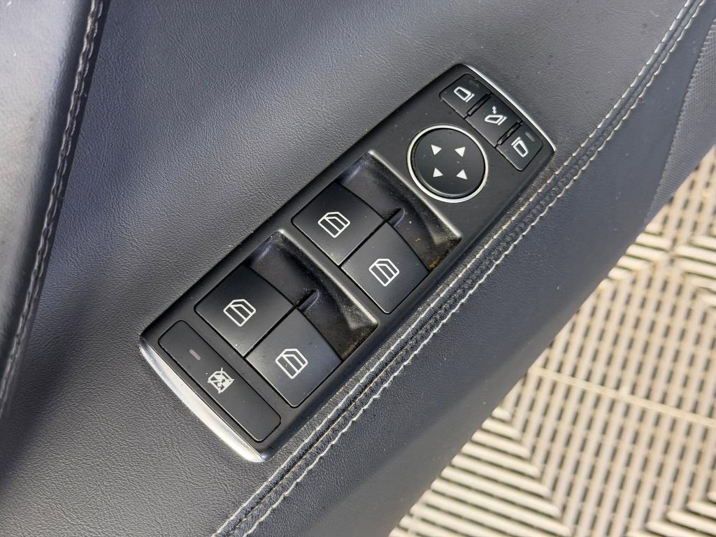 used 2020 Tesla Model S car, priced at $28,999