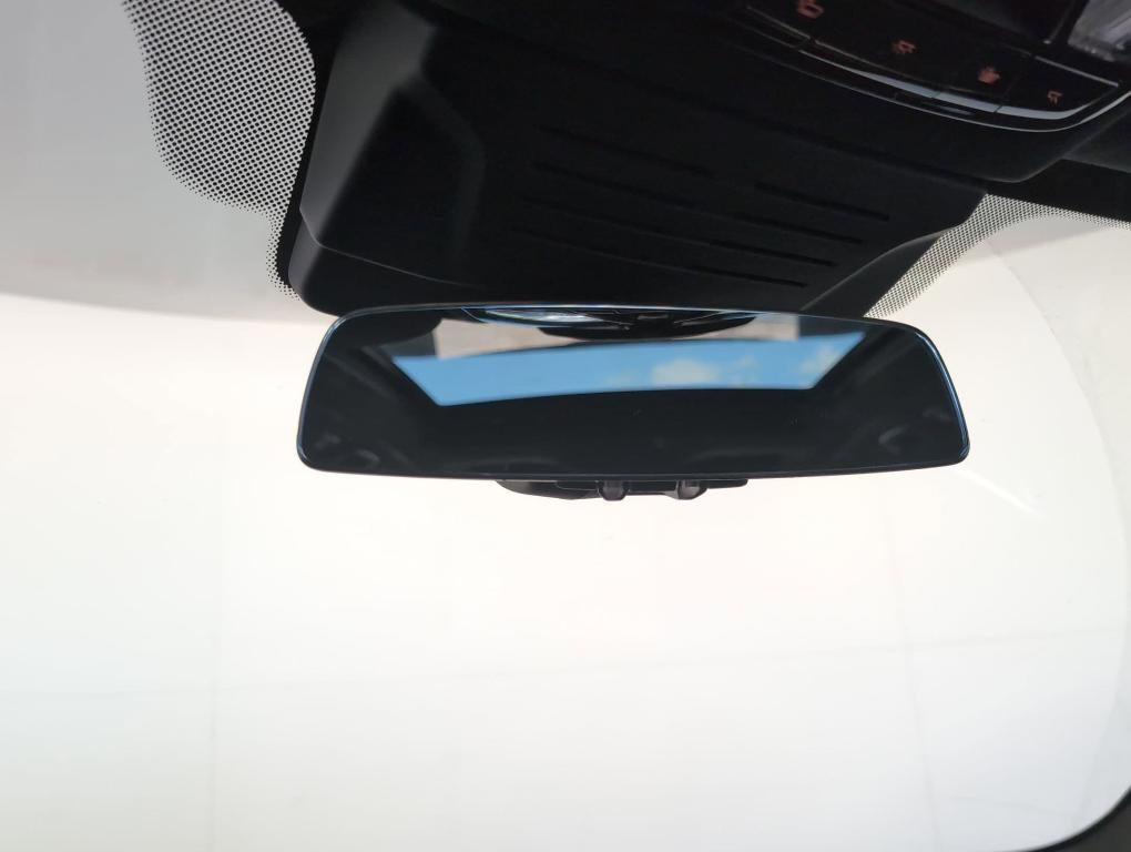 new 2026 BMW X7 car, priced at $103,625