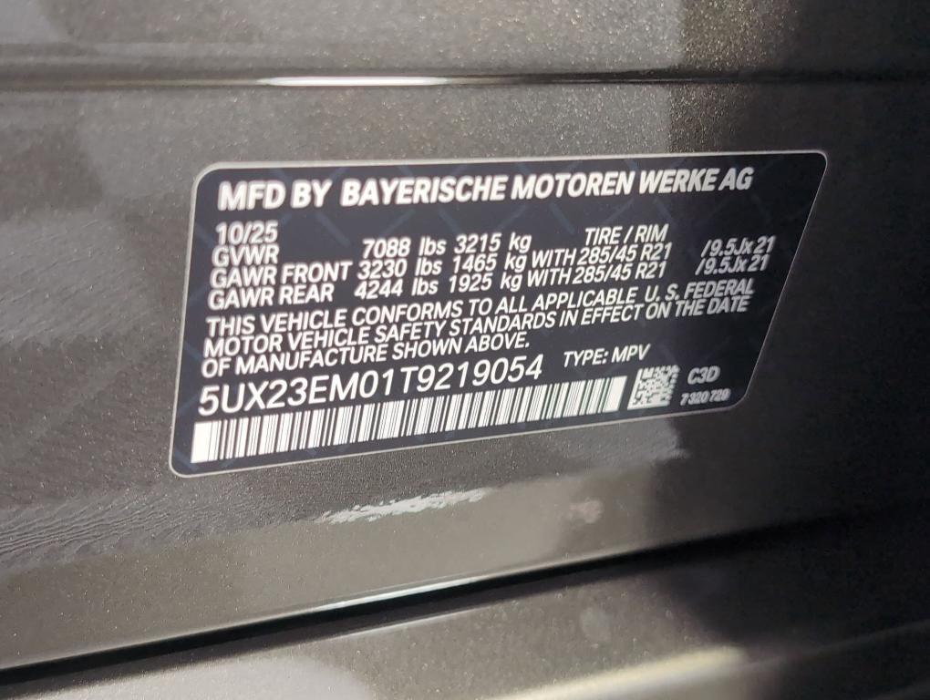 new 2026 BMW X7 car, priced at $103,625