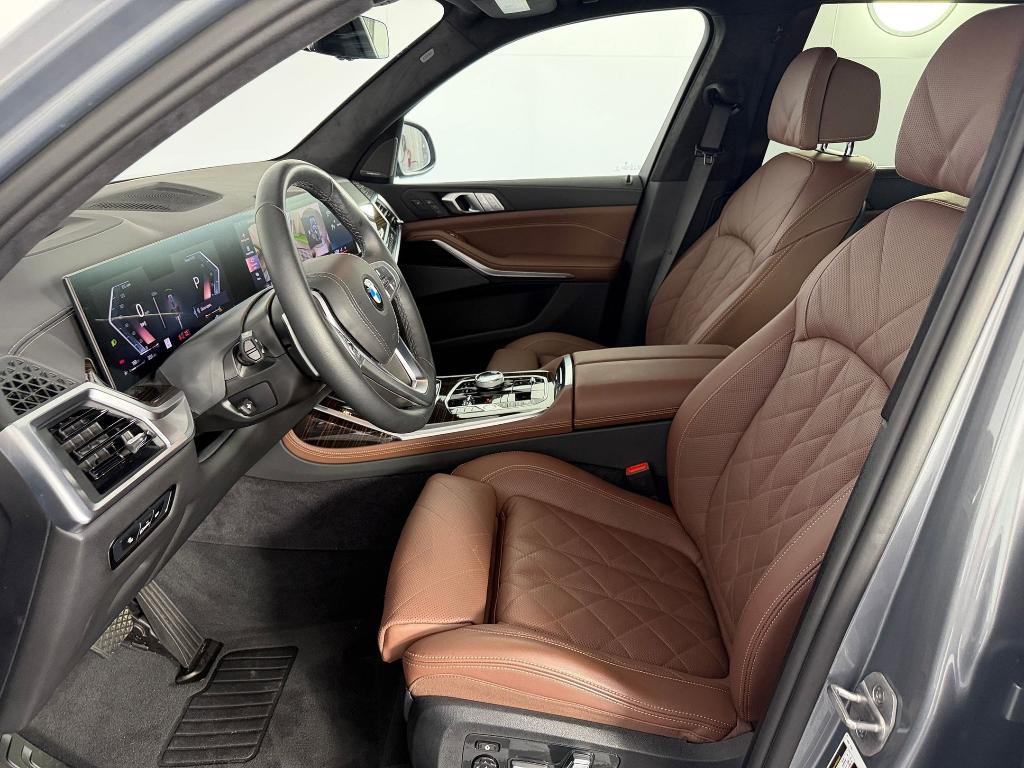 used 2026 BMW X7 car, priced at $78,023
