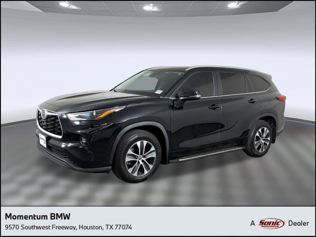 used 2023 Toyota Highlander Hybrid car, priced at $34,999