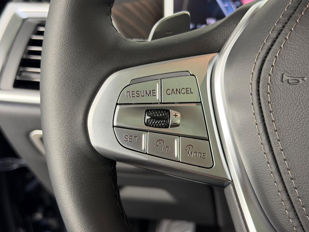 new 2027 BMW X7 car, priced at $94,175