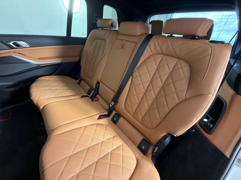 new 2026 BMW X7 car, priced at $98,500