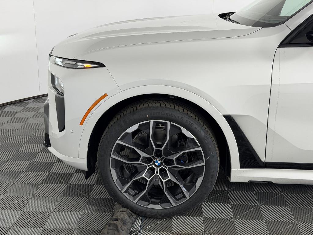 new 2026 BMW X7 car, priced at $98,500