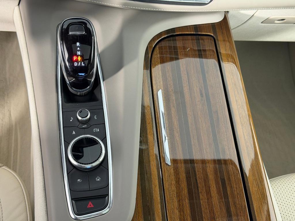 used 2024 Cadillac Escalade car, priced at $85,998