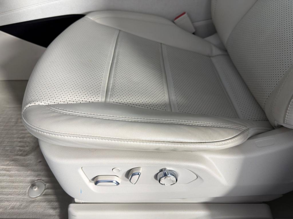 used 2024 Cadillac Escalade car, priced at $85,998