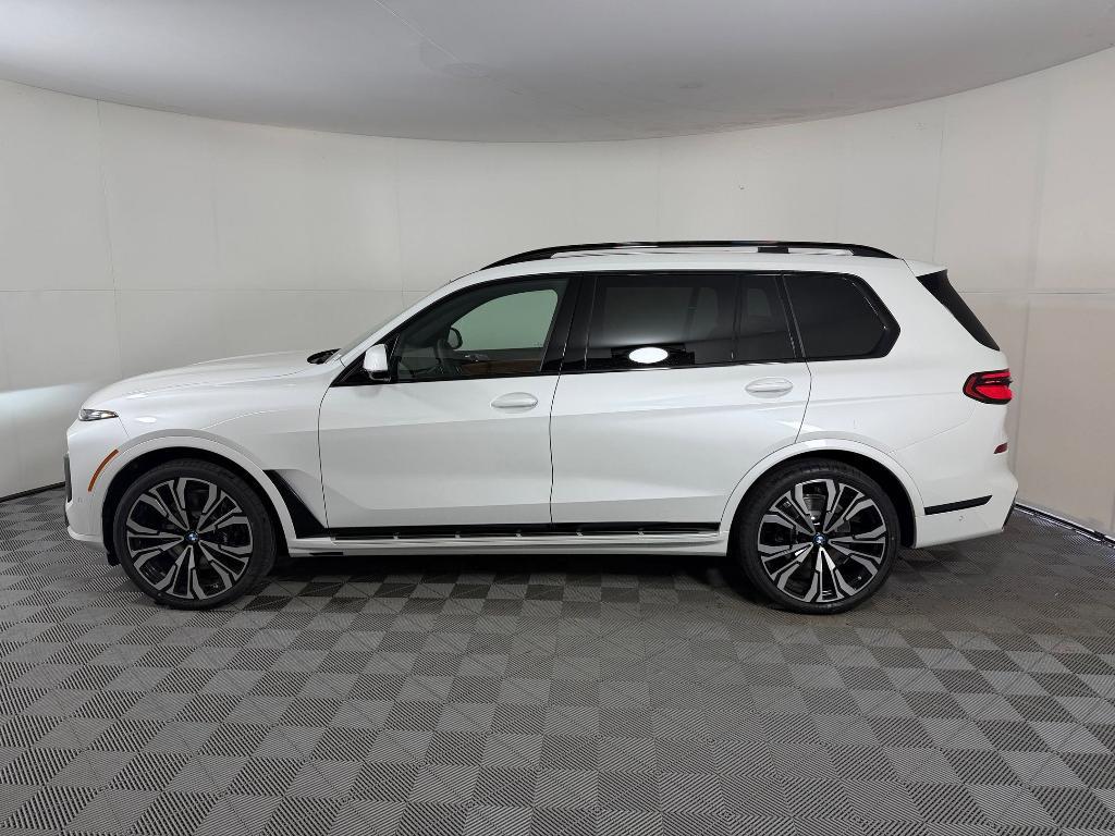 new 2027 BMW X7 car, priced at $105,945