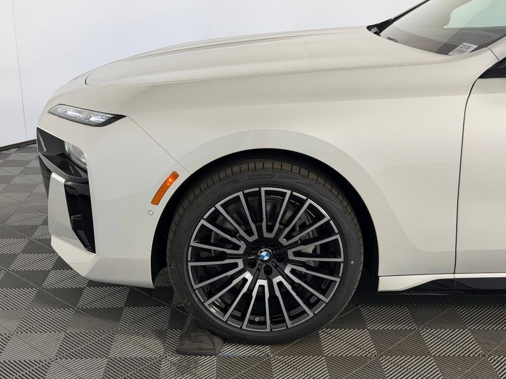 new 2026 BMW 760 car, priced at $132,200