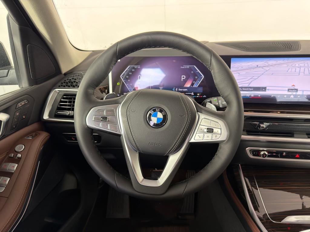new 2026 BMW X7 car, priced at $95,100