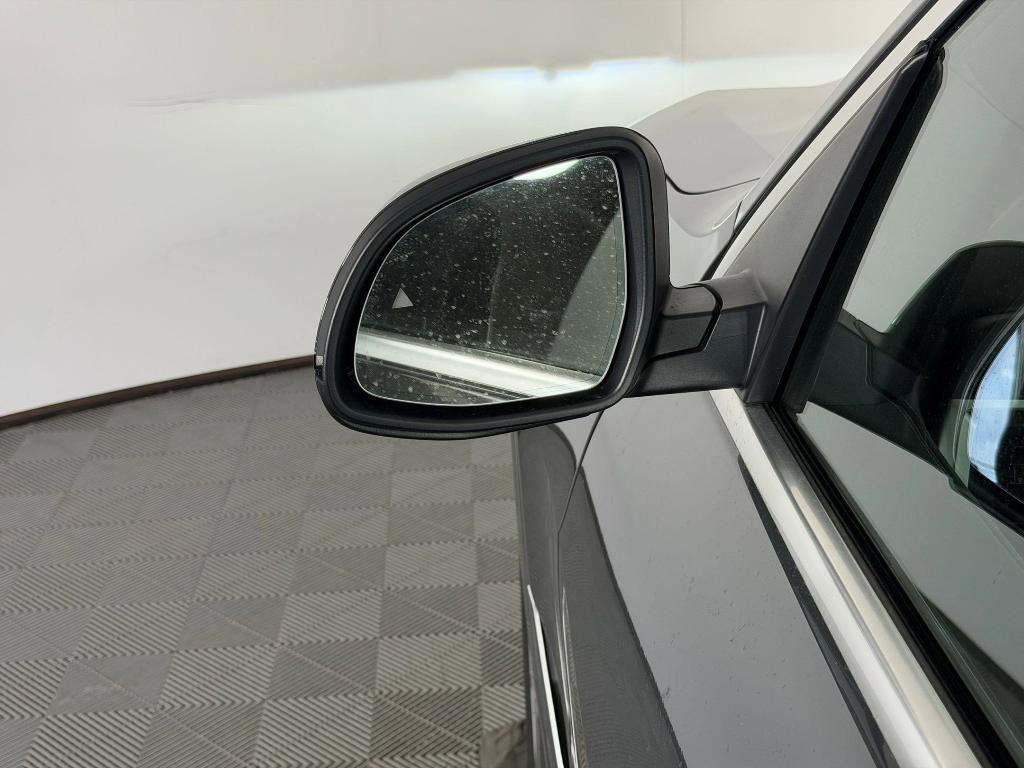 new 2026 BMW X7 car, priced at $95,100