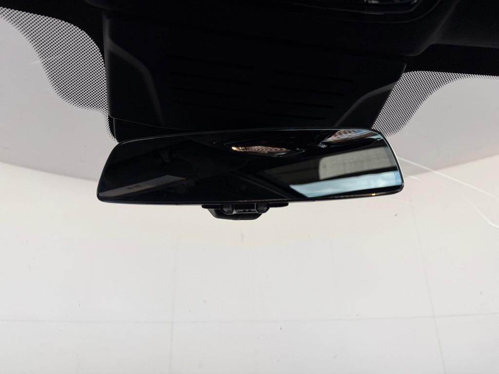 new 2027 BMW X7 car, priced at $106,180
