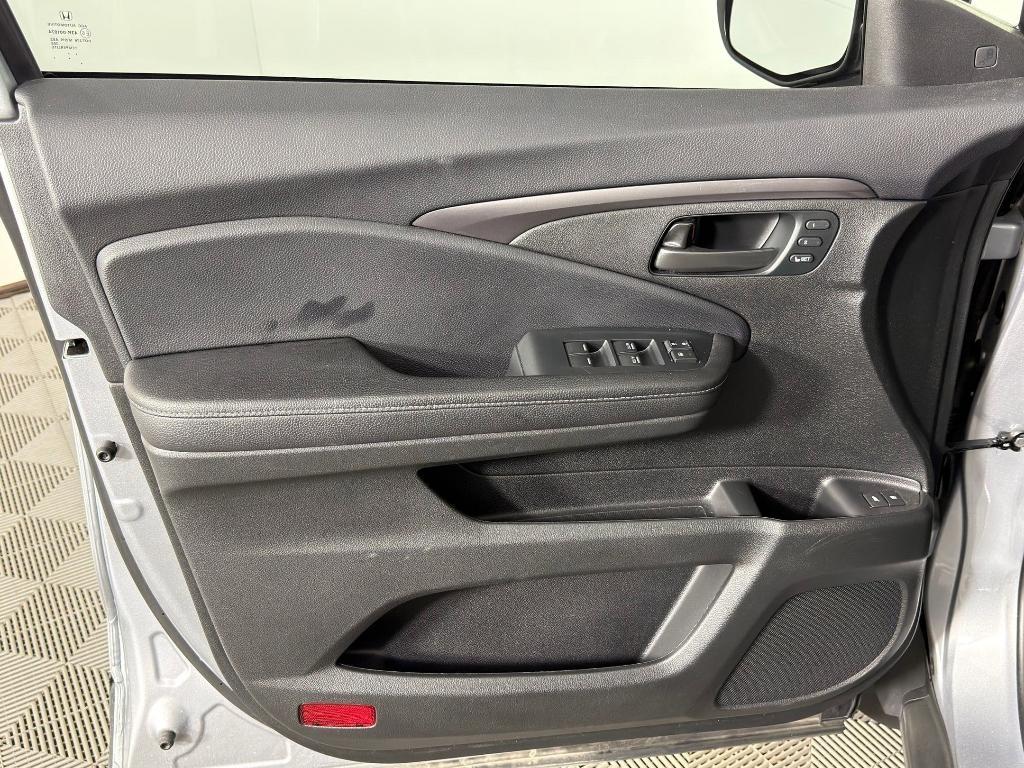 used 2023 Honda Passport car, priced at $28,998