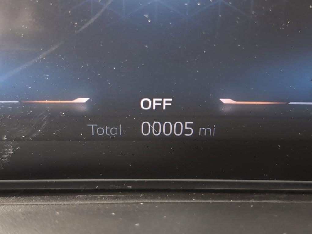 new 2026 BMW X7 car, priced at $96,680