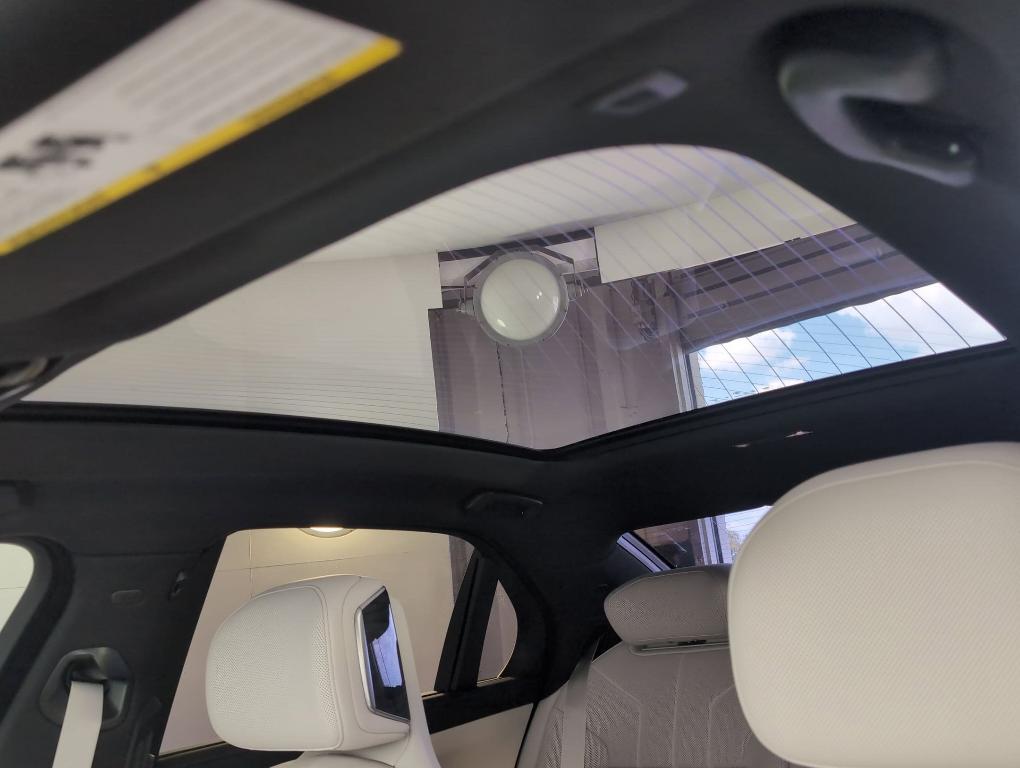 new 2025 BMW i7 car, priced at $110,925