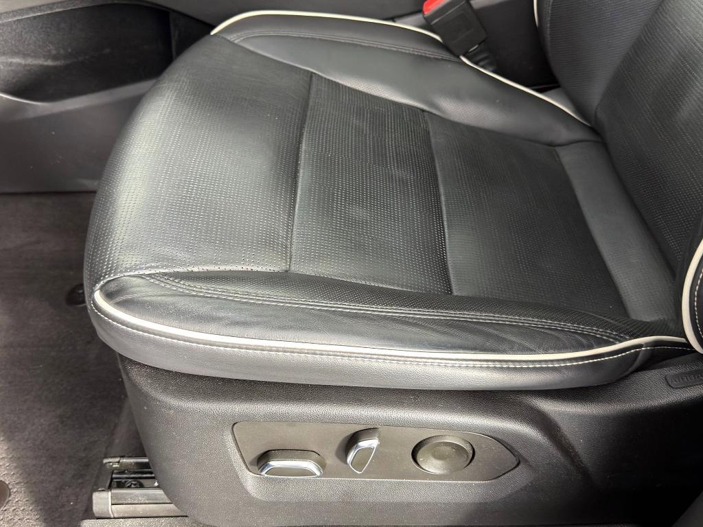 used 2022 Cadillac Escalade car, priced at $54,999