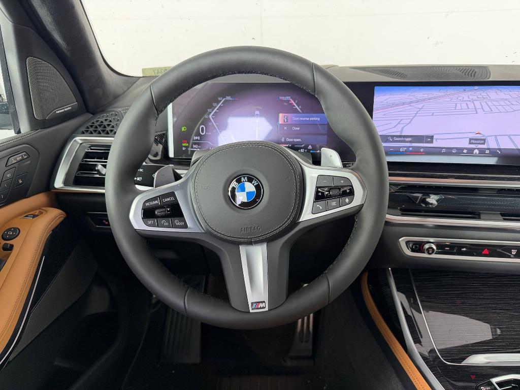 new 2027 BMW X7 car, priced at $99,155